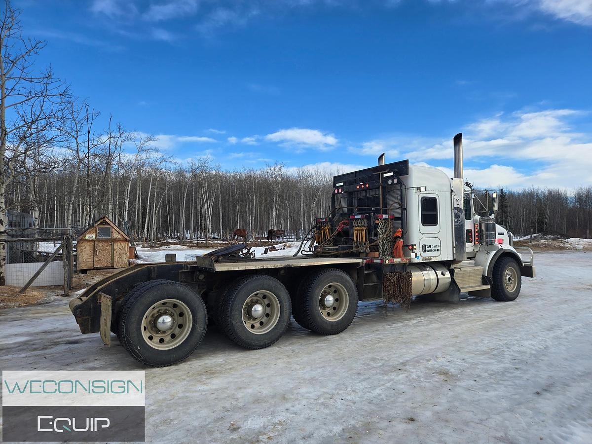 Used 2013 Kenworth T800 Winch Truck