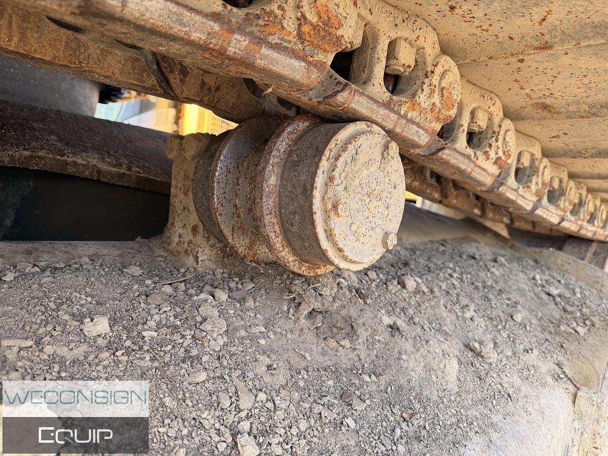 Used 2018 Komatsu PC490LCI-11