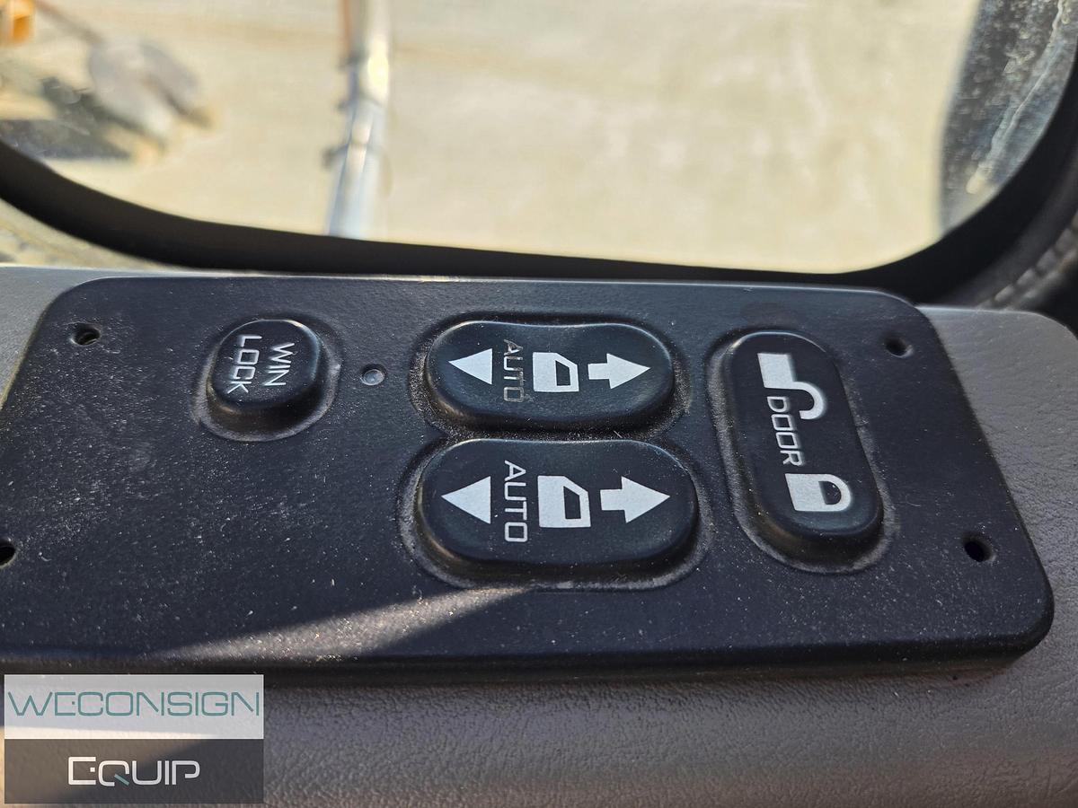 Used 2014 International Prostar Sleeper Truck Tractor