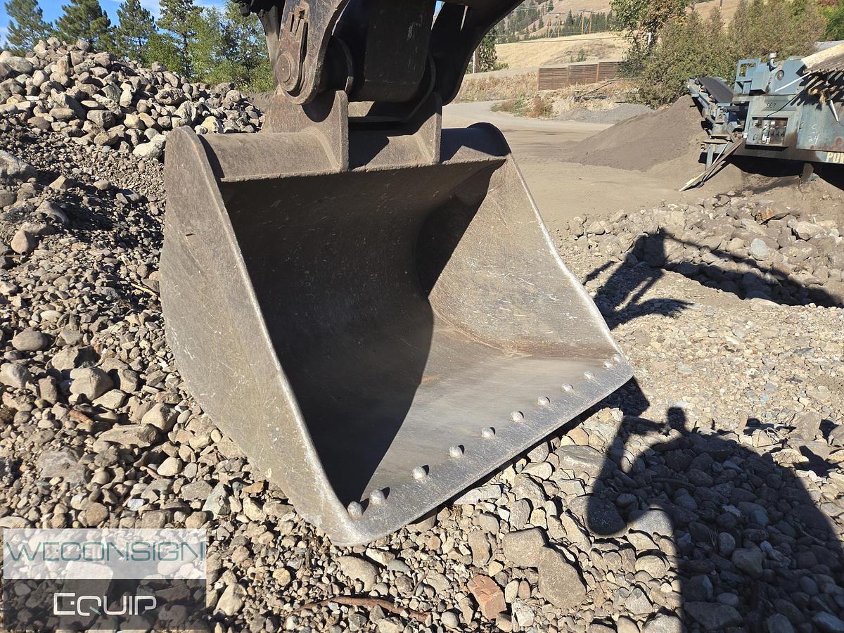 Used 2011 John Deere 225D LC