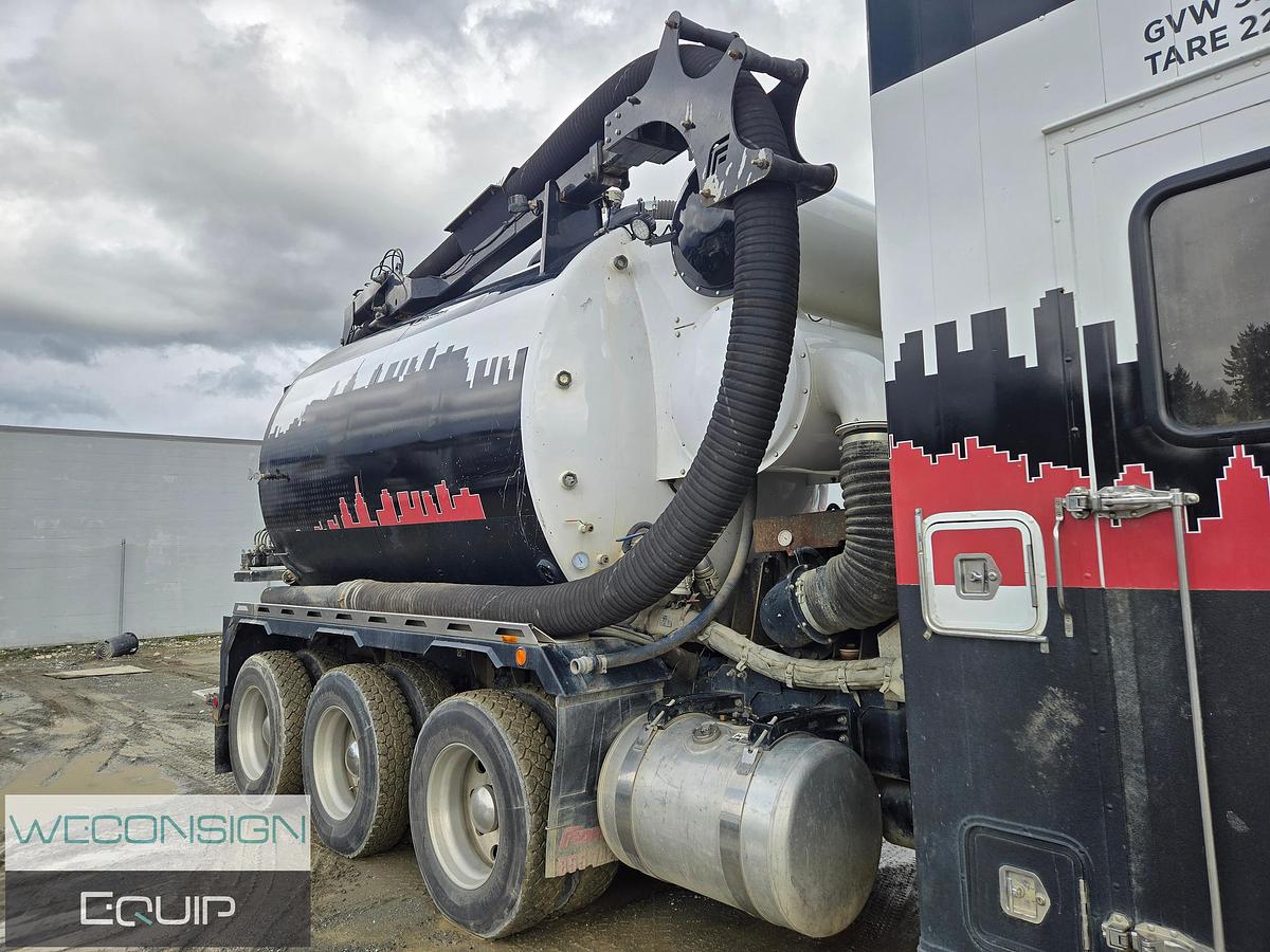 Used 2020 Peterbilt 567 Tri Drive Hydro Excavator