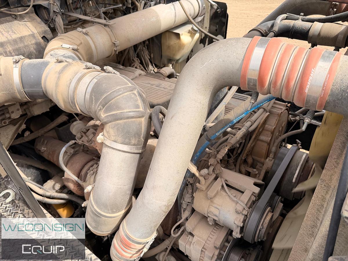 Used 2006 Kenworth C500B Bed Truck