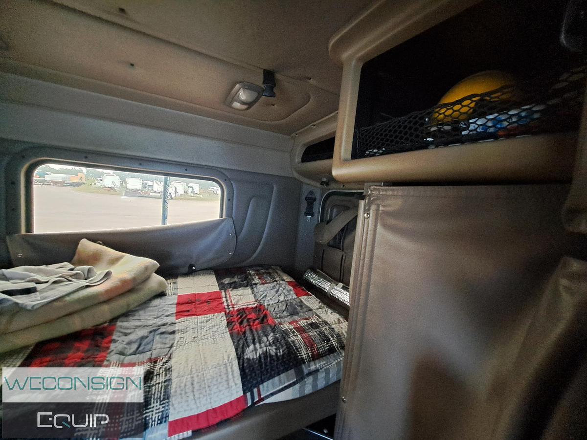 Used 2021 Peterbilt 389 Long Nose