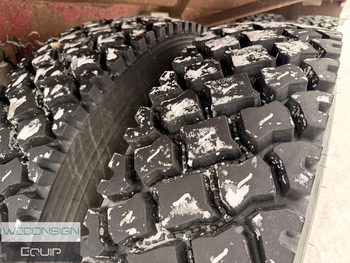 Used 2015 Kenworth T800 Tri Drive Winch Truck