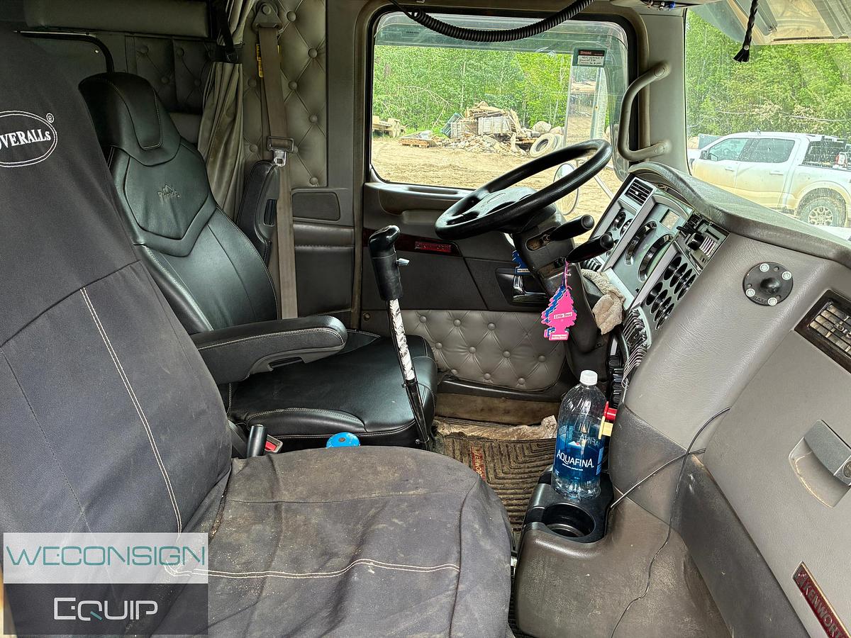 Used 2014 Kenworth C500 Winch Truck