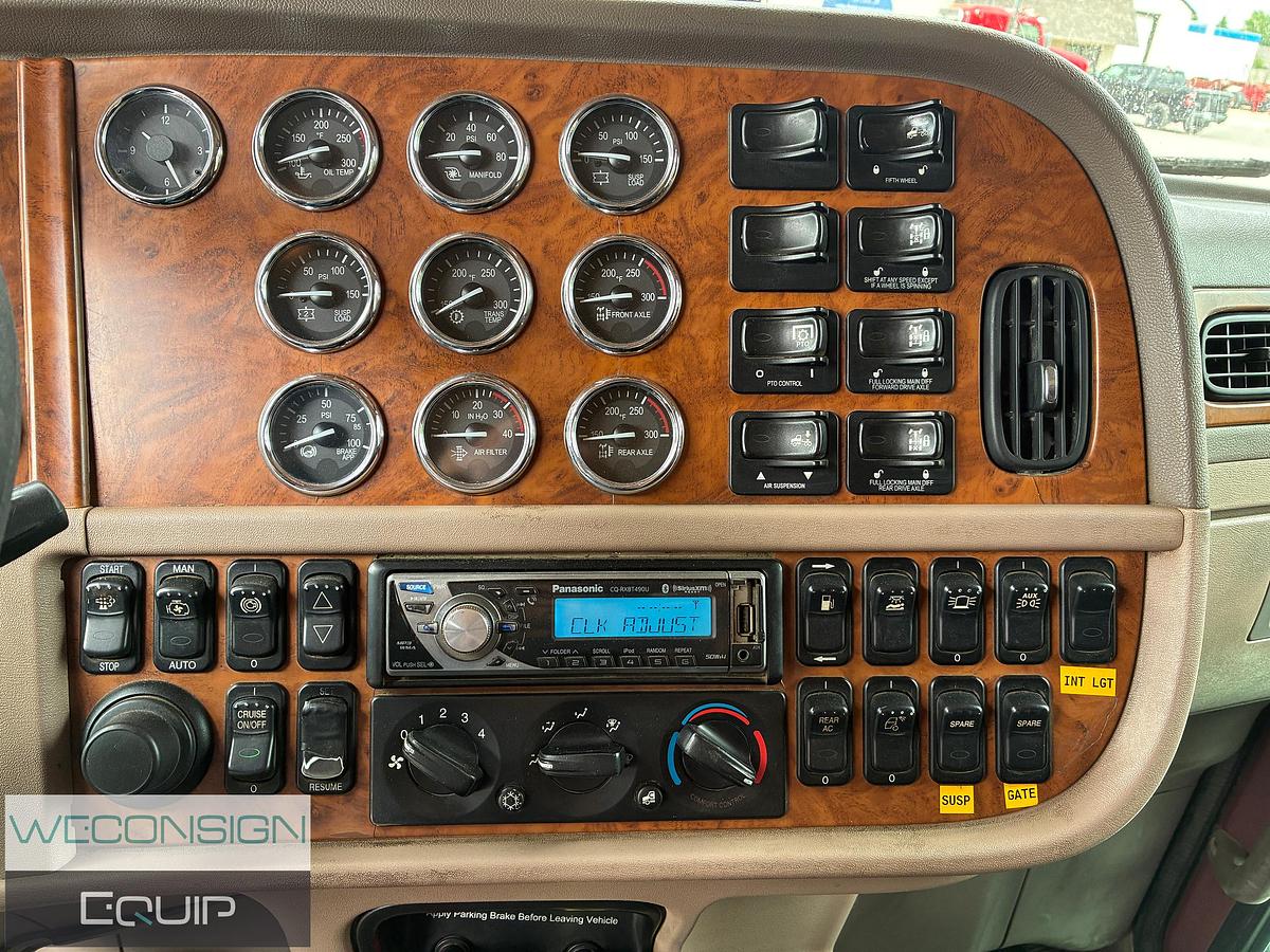 Used 2013 Peterbilt 367 Sleeper Truck Tractor