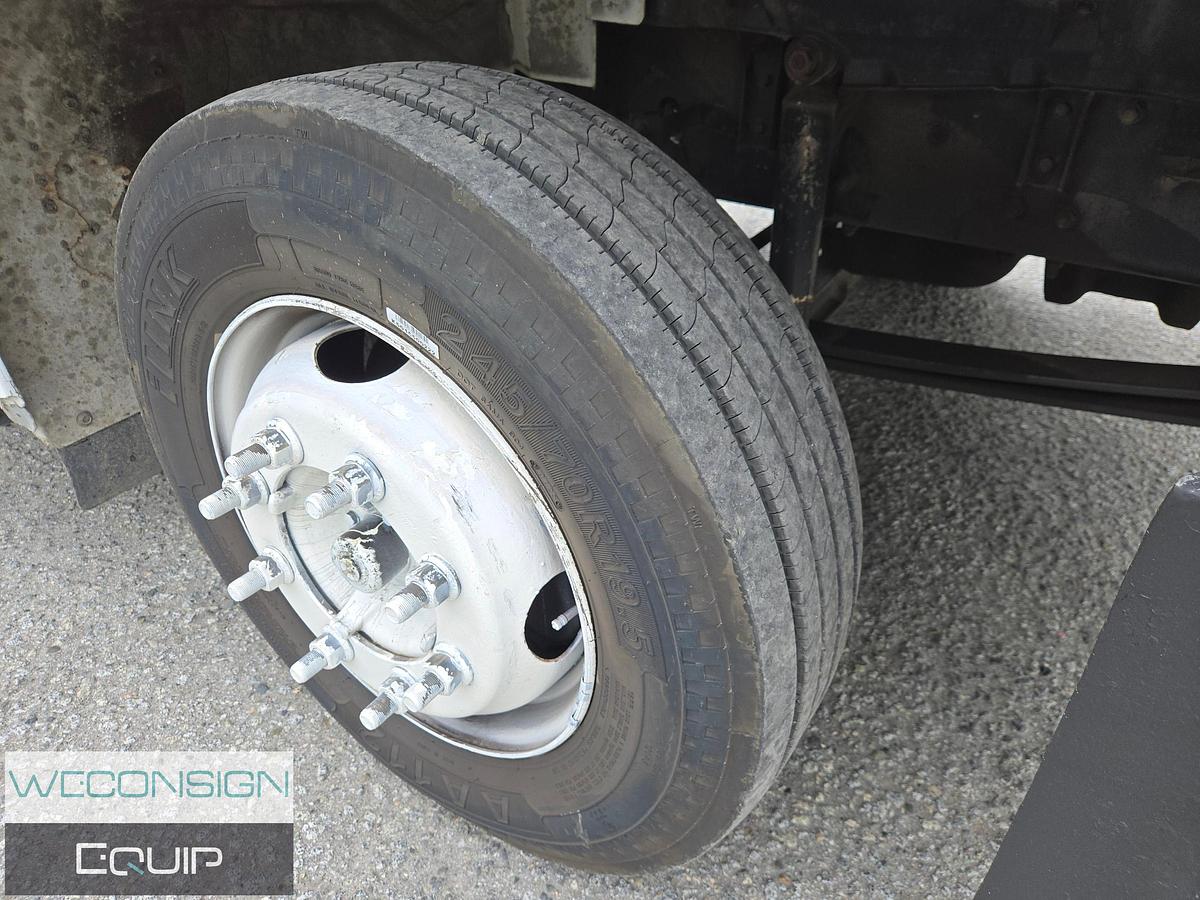 Used 2013 Hino Single Axle Rollback / Tow Truck