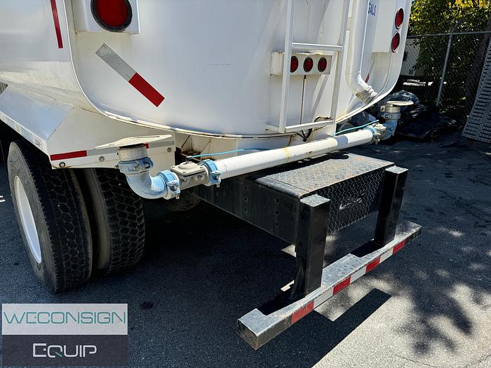 Used 2009 International MA025 Water/Tank