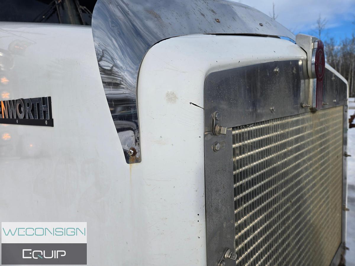 Used 2013 Kenworth T800 Winch Truck