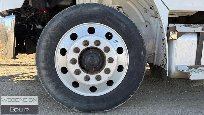 Used 2014 Freightliner M2 Tow Truck