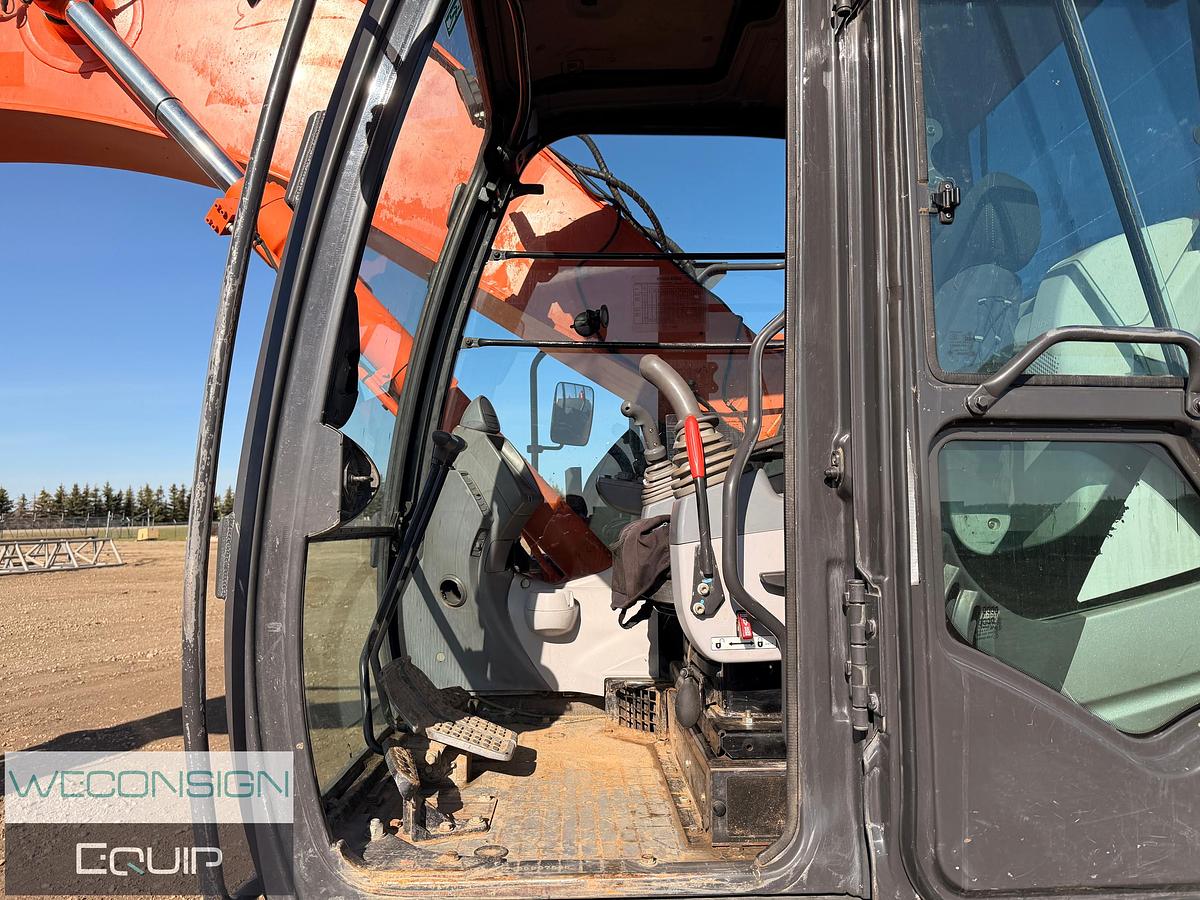 Used 2015 Hitachi 225US Excavator
