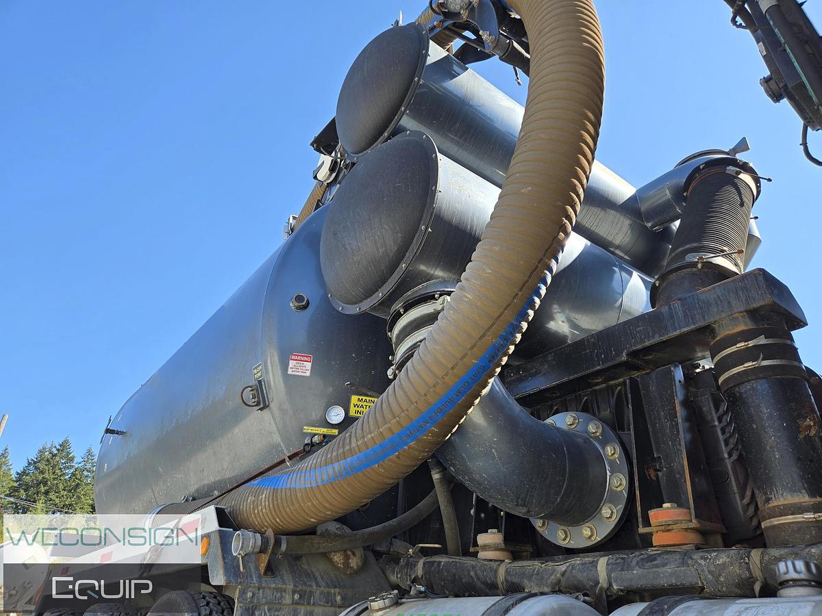 Used 2015 CAT Hydro Excavator