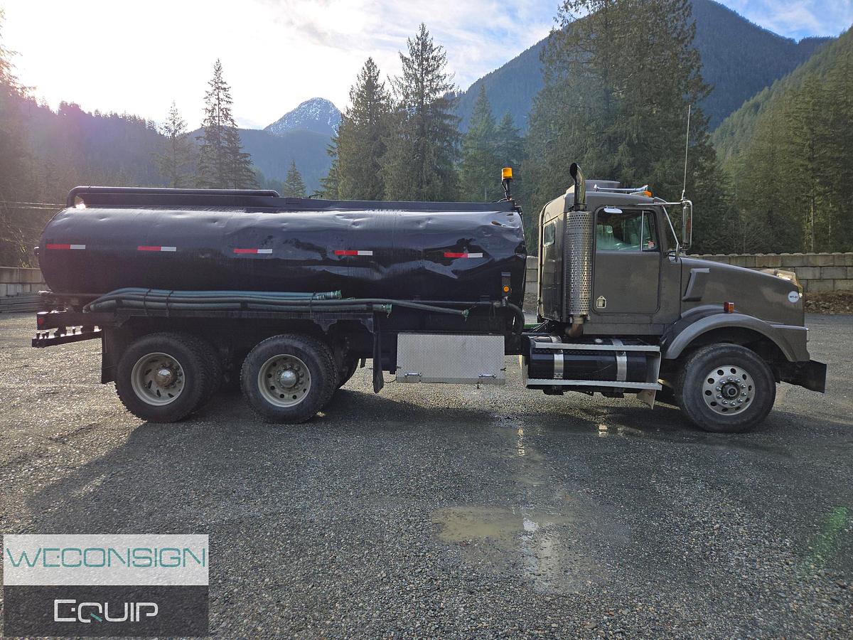 Used 1988 Kenworth T800 TA Water Truck