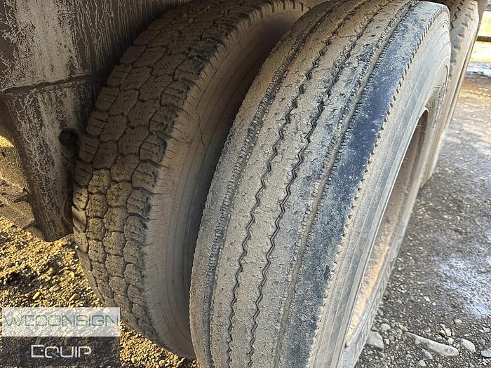 Used 2014 Midland MG38TC3000 Tridem Belly Dump