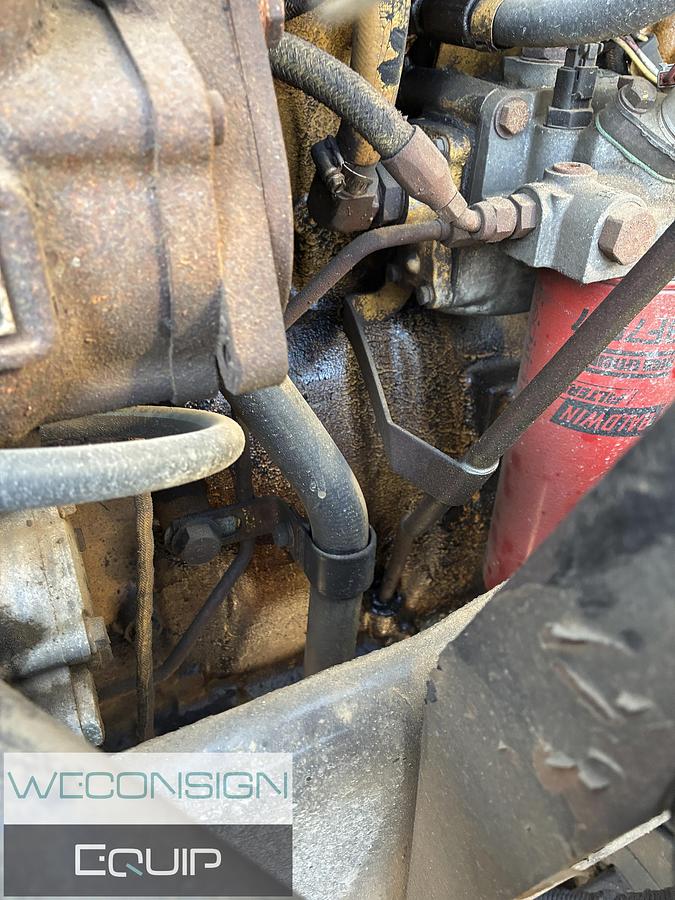 Used 2005 Kenworth T800B Sleeper Winch Truck