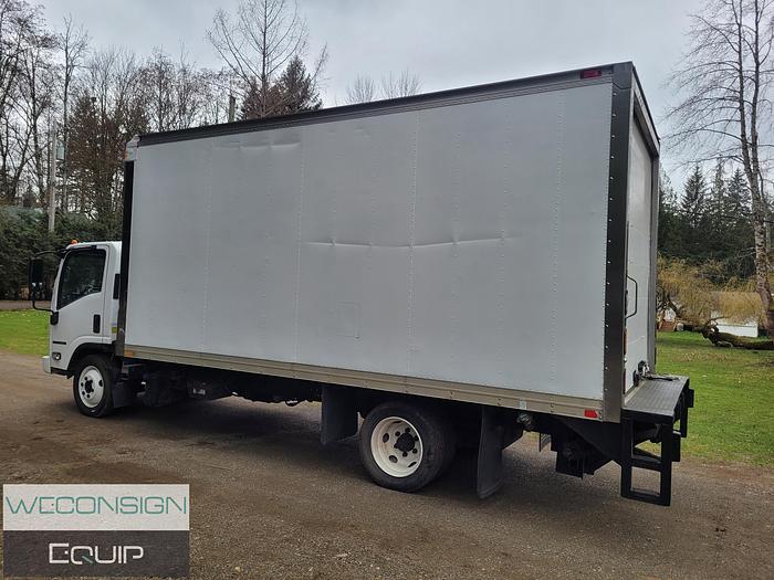 Used 2011 Isuzu NPR 18' Box/Van
