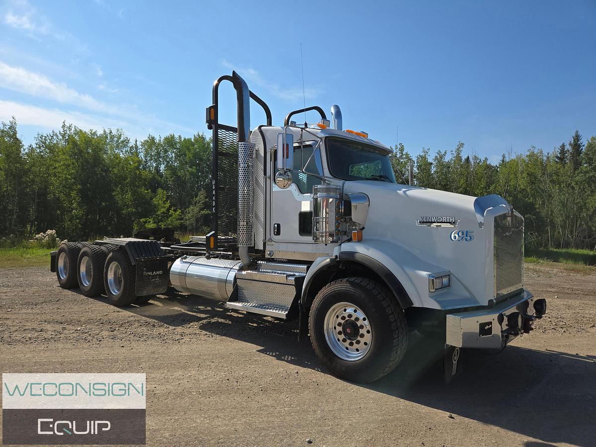 Used 2020 Kenworth T800 Day Cab Logging Truck