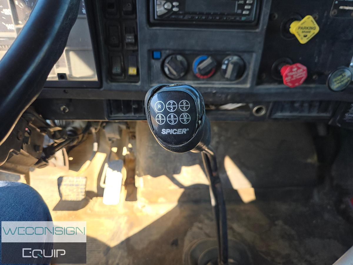 Used 1997 International 4,000 Gallon Water Truck