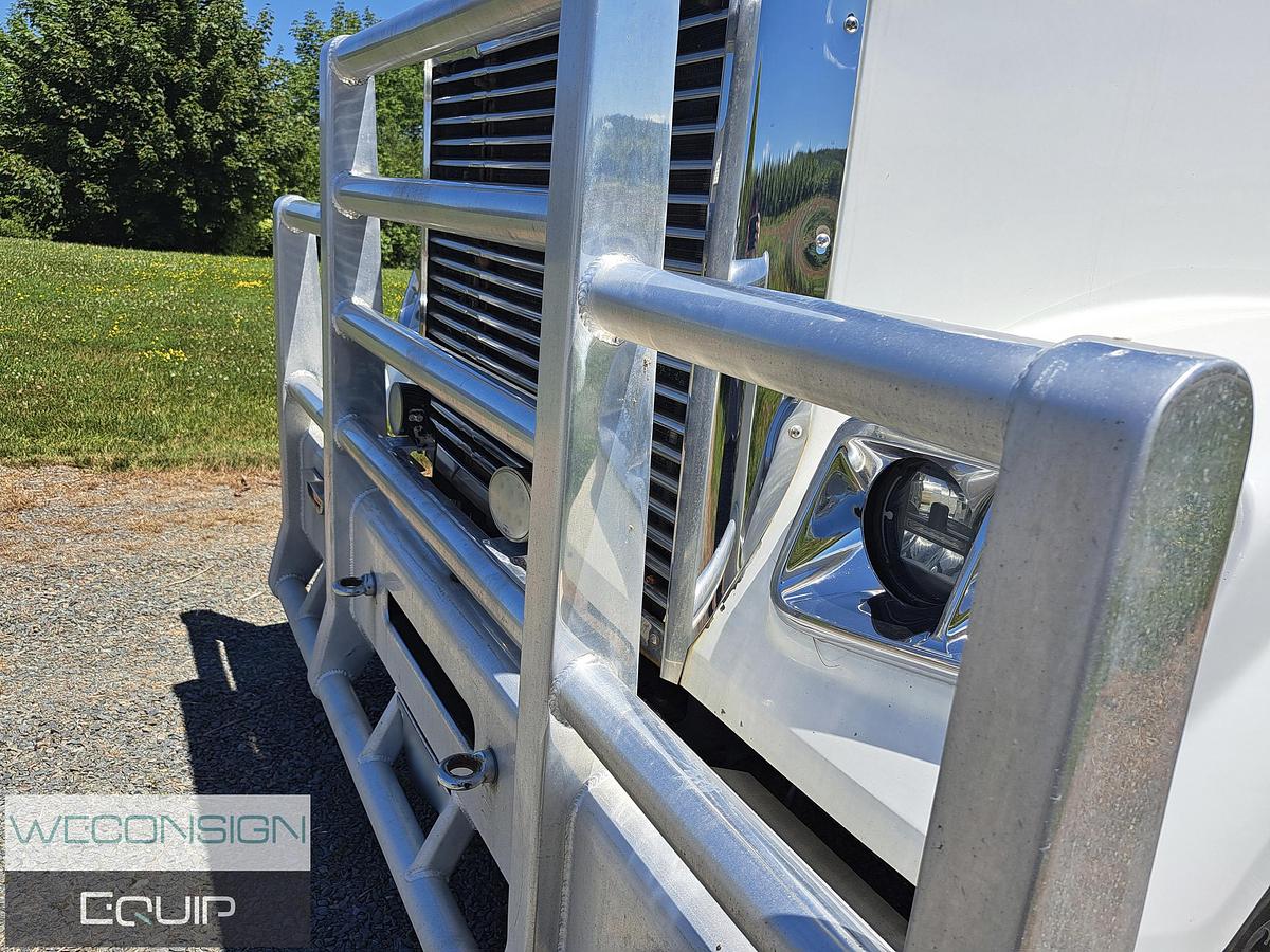 Used 2020 Freightliner Coronado Sleeper Truck Tractor