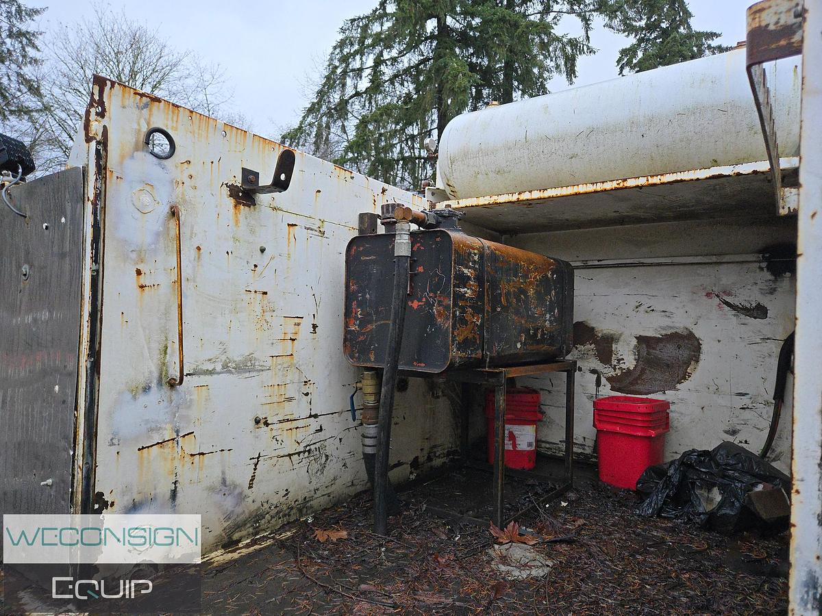 Used 2002 International 4300SBA Service/ Mechanics Truck