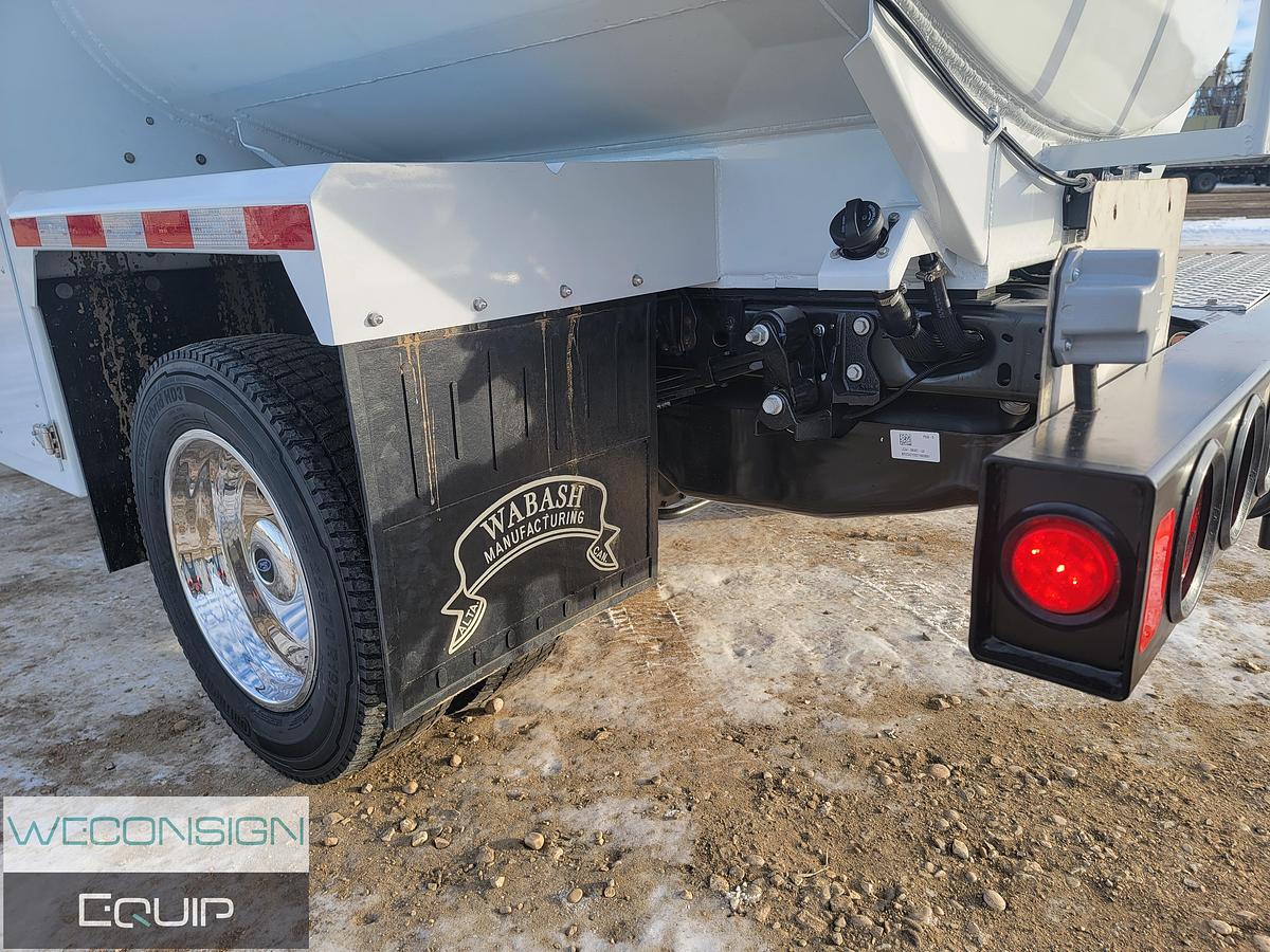 Used 2025 Ford F550 Lube Truck