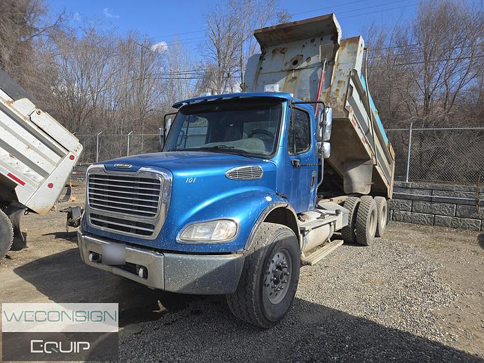 Used 2005 Freightliner M2112 TA Dump Truck
