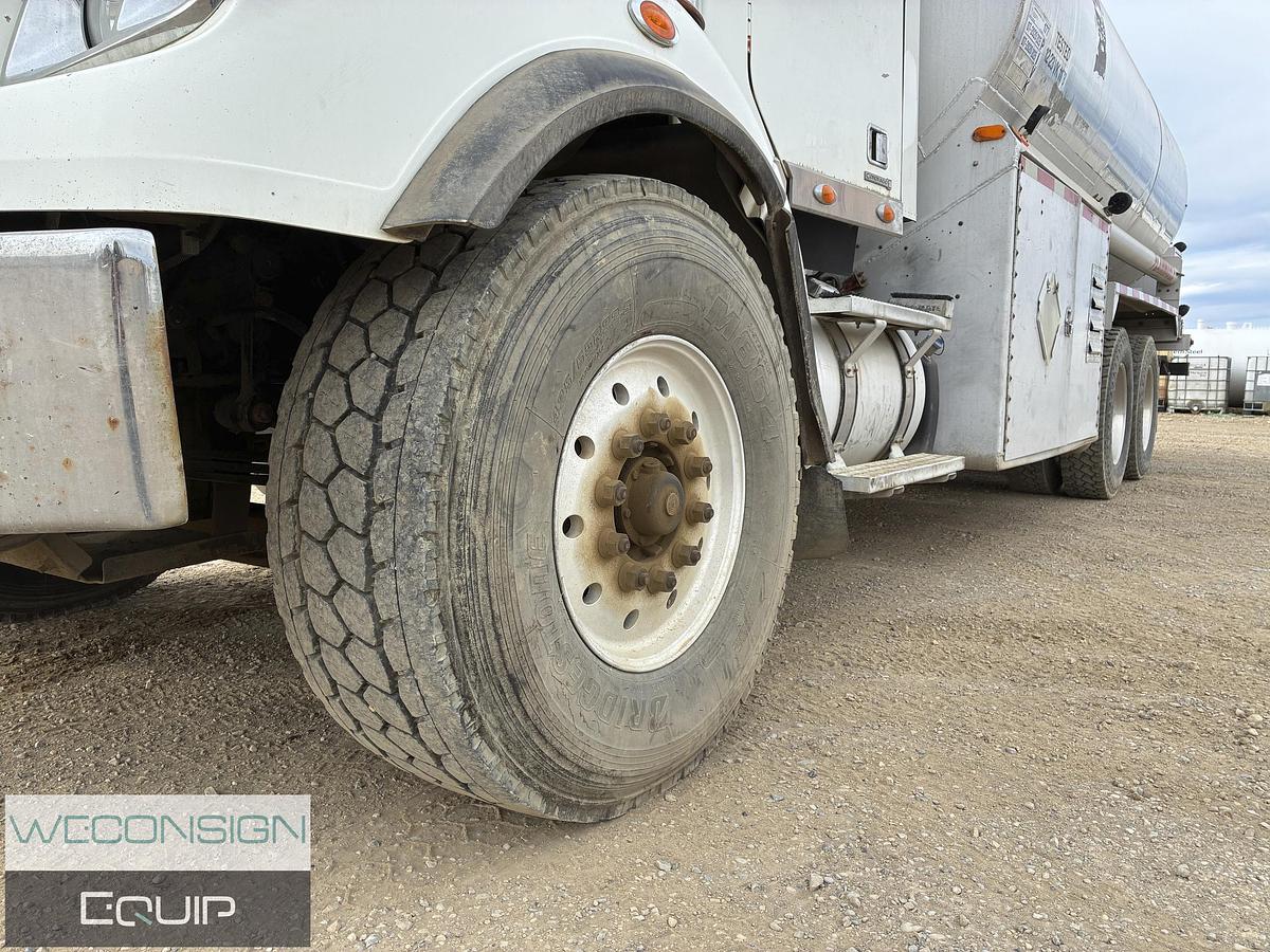 Used 2011 Freightliner Coronado SD Fuel and Lube Truck