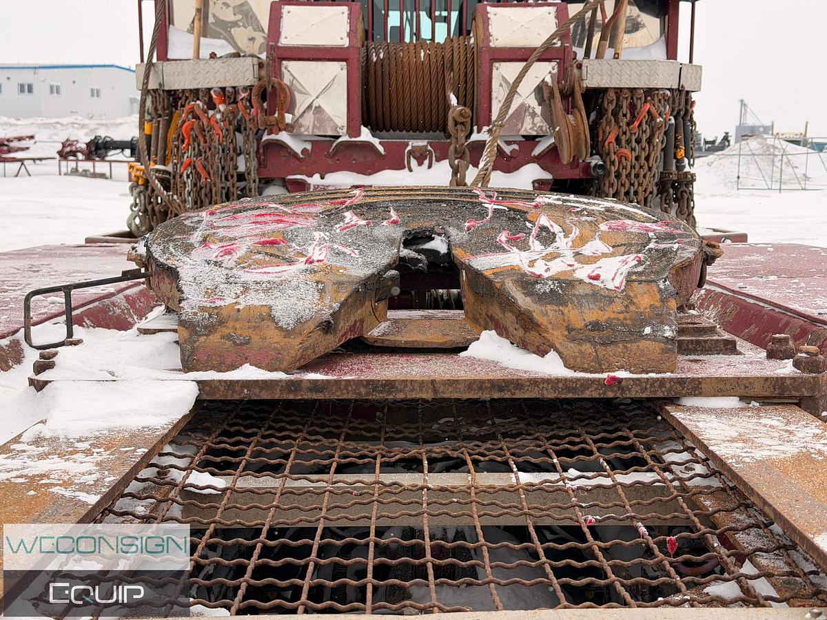 Used 2015 Kenworth T800 Tri Drive Winch Truck