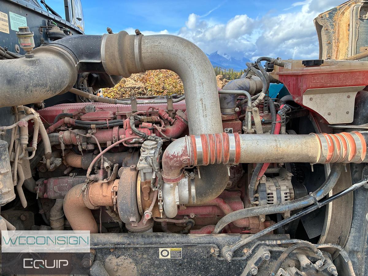 Used 2013 Peterbilt 367 Dump Truck