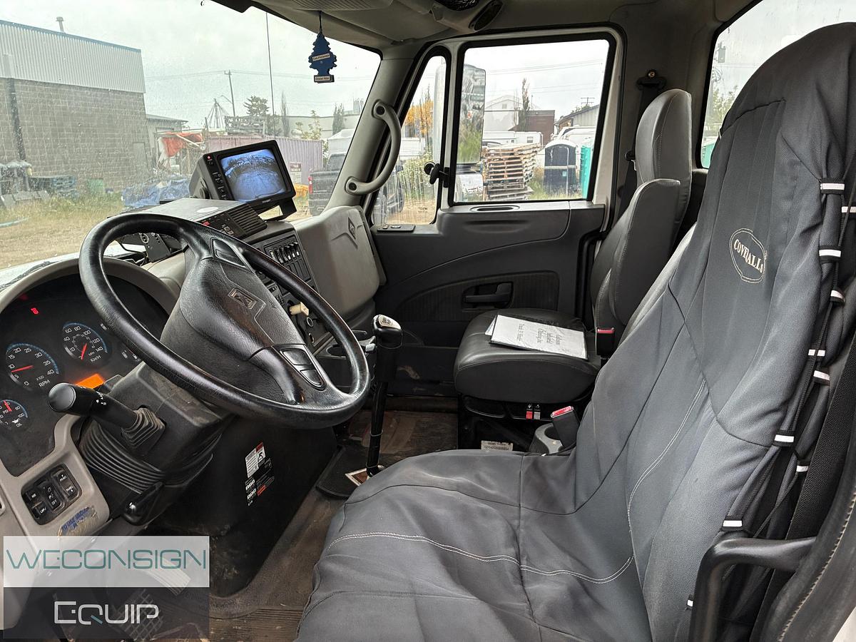 Used 2009 International 4400SBA 4x2 Vacuum Truck