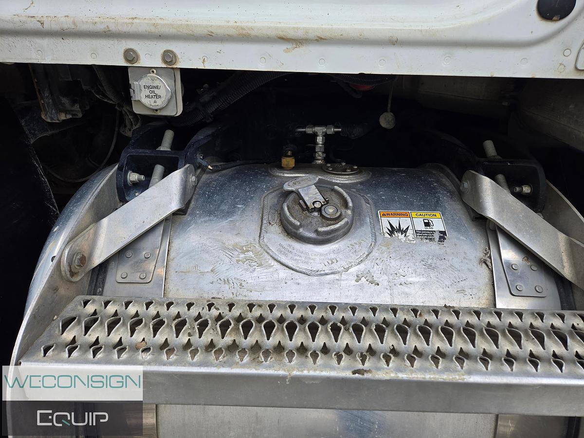 Used 2020 Peterbilt 567 Tri Drive Hydro Excavator