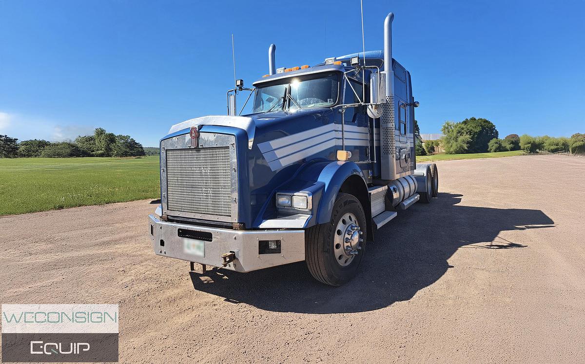 Used 2011 Kenworth T800 Sleeper Truck Tractor