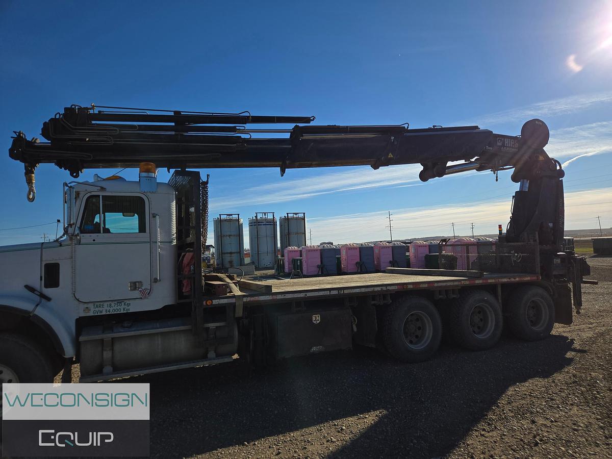 Used 2009 Freightliner FLD120SD Picker Truck