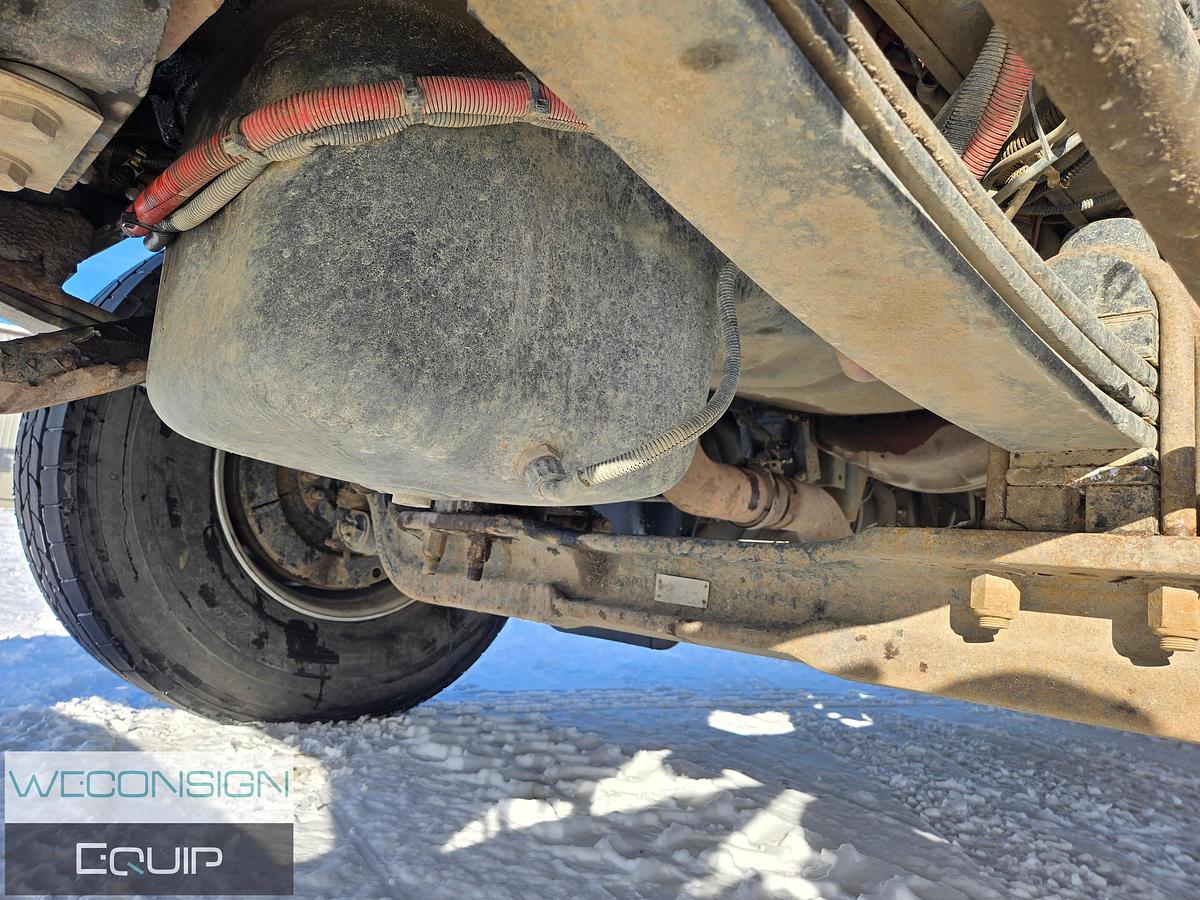 Used 2019 Kenworth T800 Winch Truck