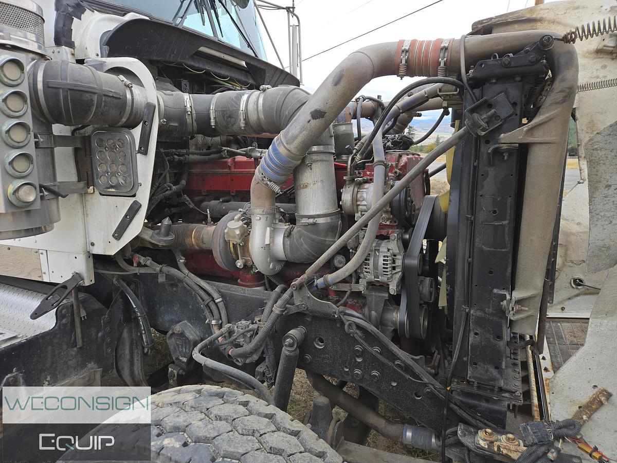 Used 2006 Kenworth W900B Sleeper Truck Tractor