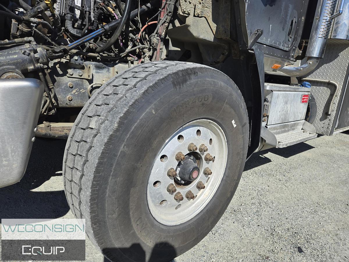 Used 2015 CAT Hydro Excavator