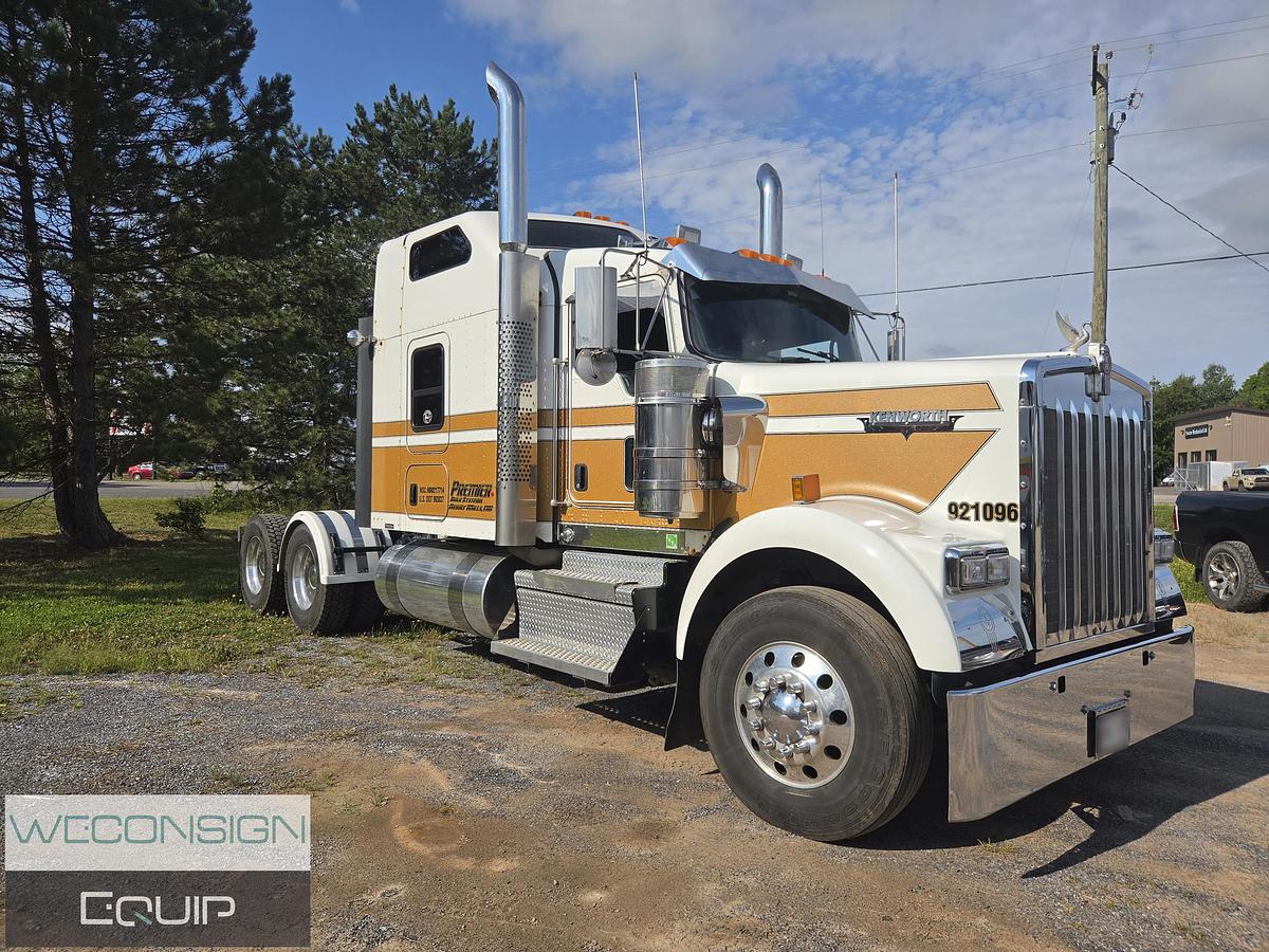 Used 2021 Kenworth W900B Sleeper Truck Tractor