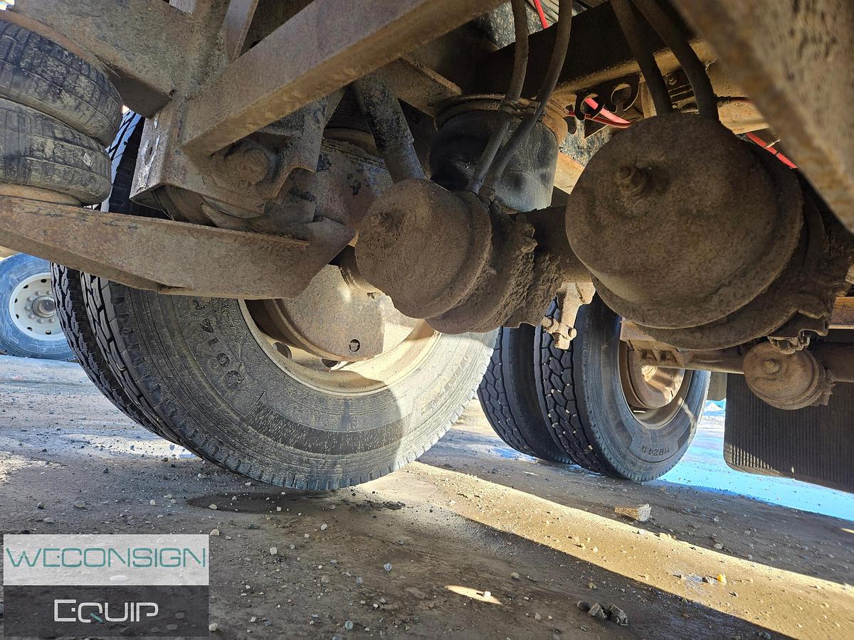 Used 2013 Midland 32'