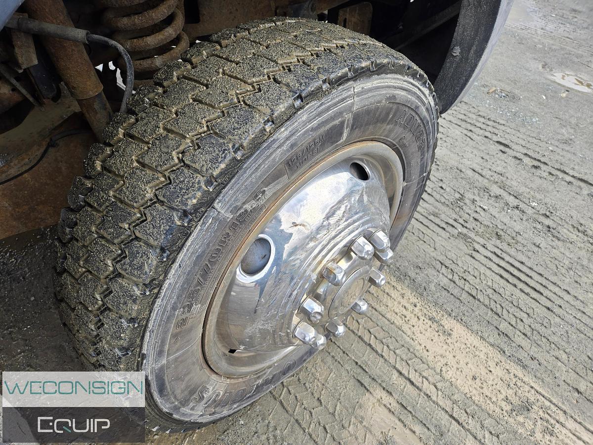 Used 2006 Ford F450 XL Flat Deck Knuckle Boom Truck