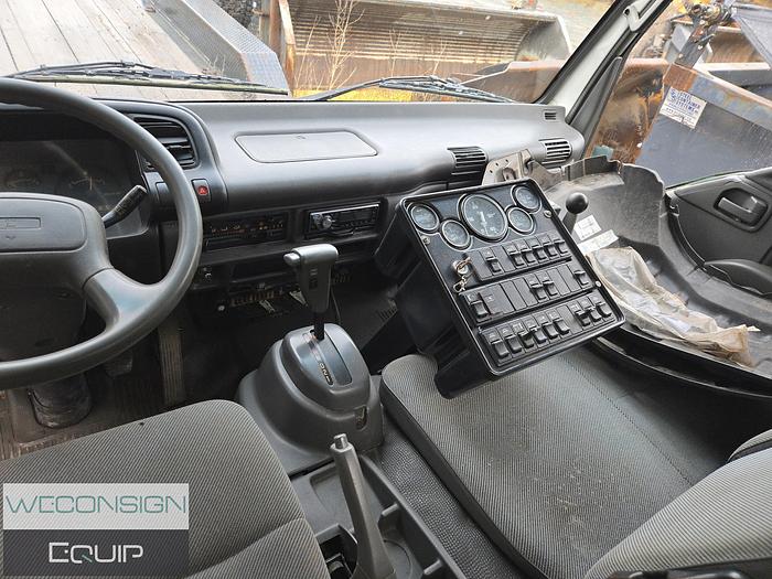 Used 1999 GMC/ISUZU  Single Axle Street Sweeper Truck