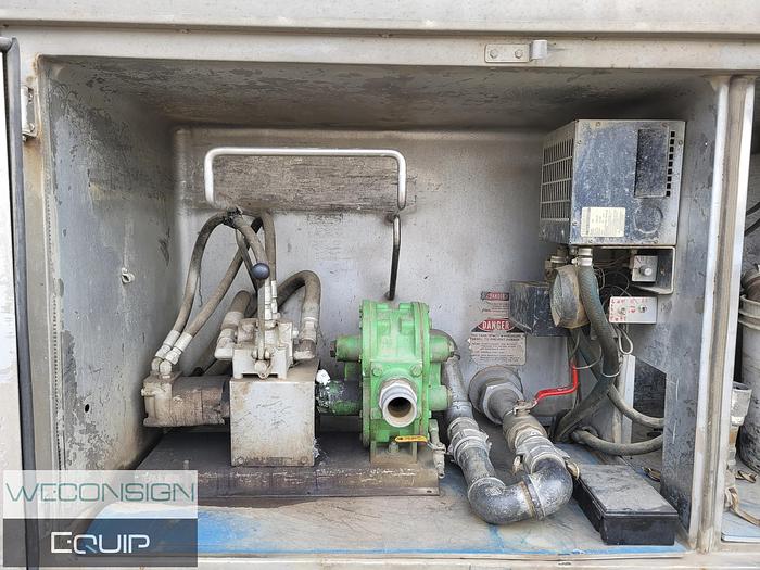 Used 2007 Freightliner Columbia Water/Tank