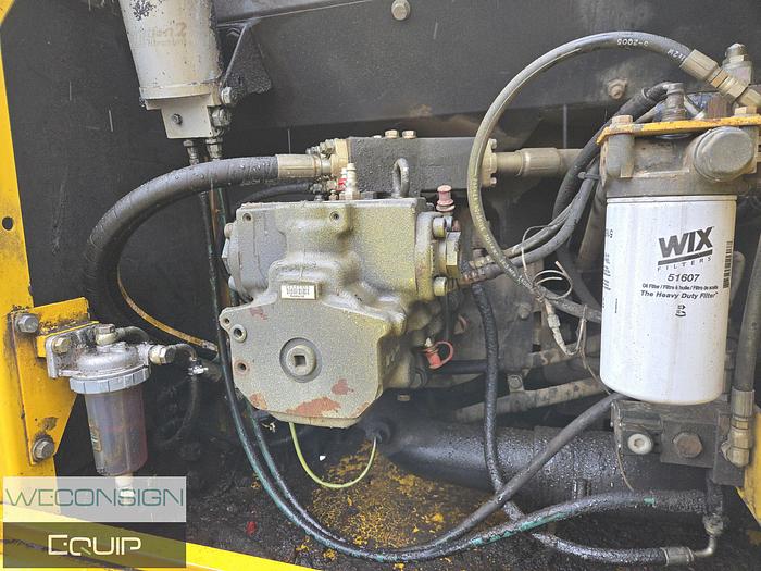 Used 2005 Komatsu PC220LC-7 Hydraulic Excavator