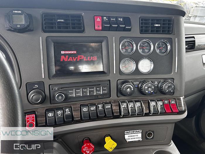 Used 2015 Kenworth T880 Boom/Crane Truck