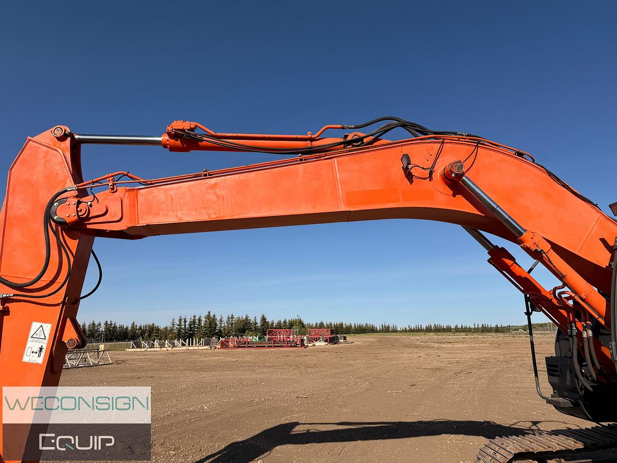 Used 2015 Hitachi 225US Excavator