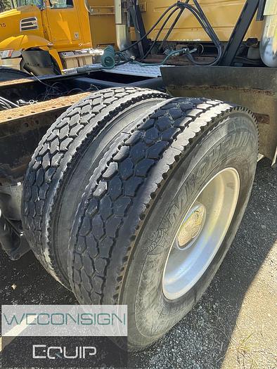 Used 2013 Volvo VNL HWY Truck Tractor