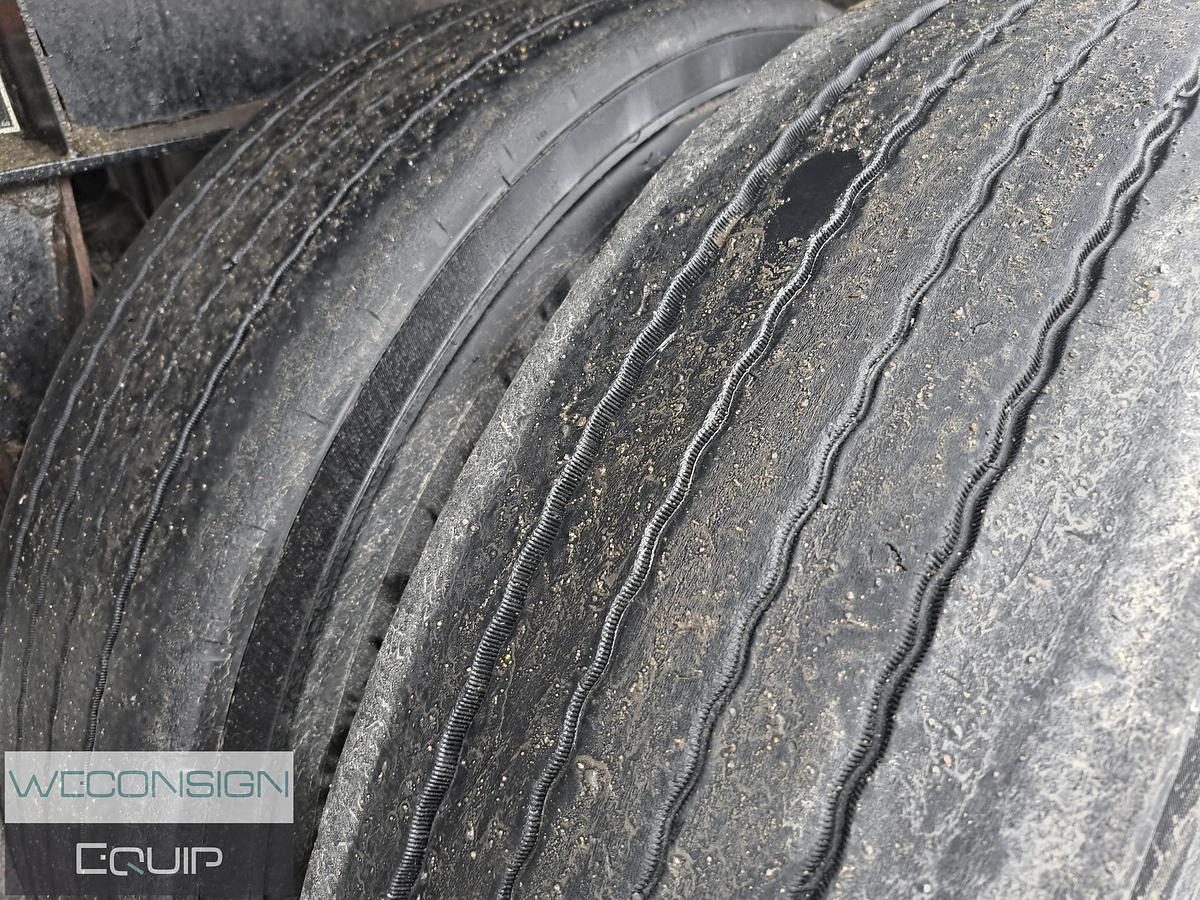 Used 2017 Wilson CF-1090 Combo Flatbed