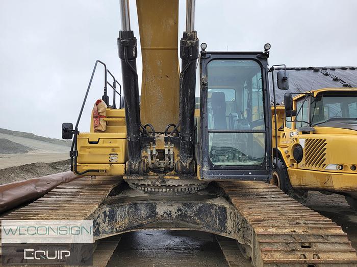 Used 2019 CAT 349FL Excavator
