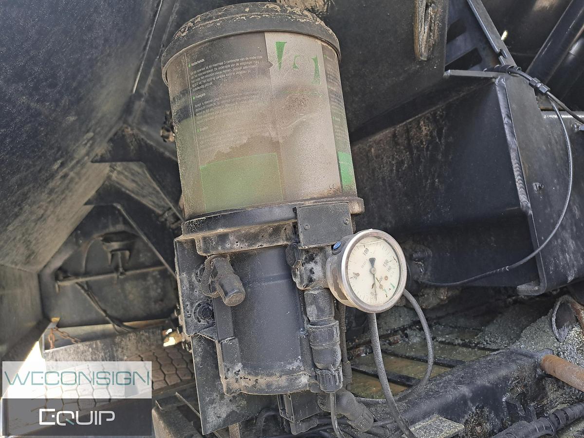 Used 2012 Freightliner M2