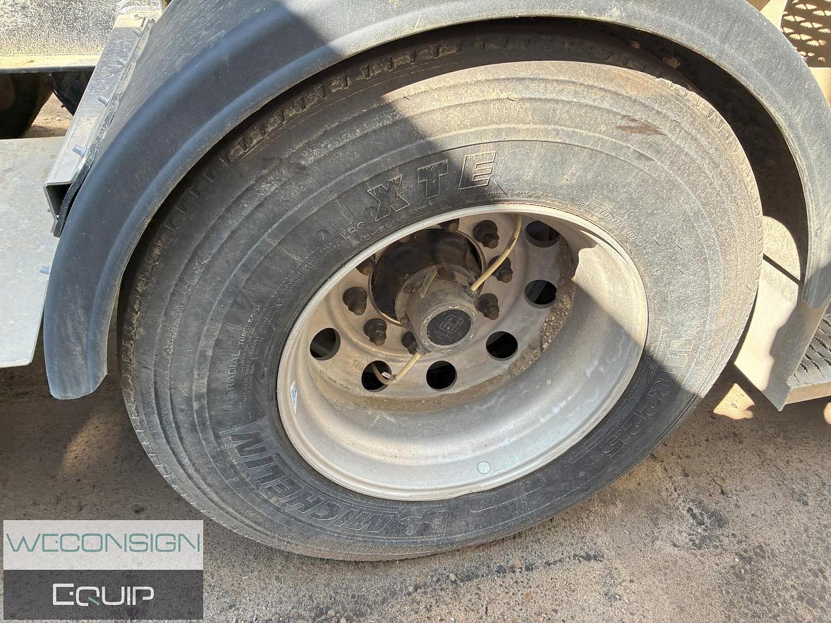 Used 2024 Lode King Super B Grain Trailer