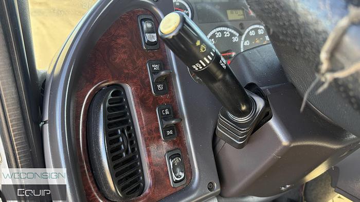 Used 2014 Freightliner M2 Tow Truck